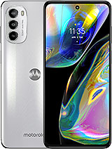 Moto G82